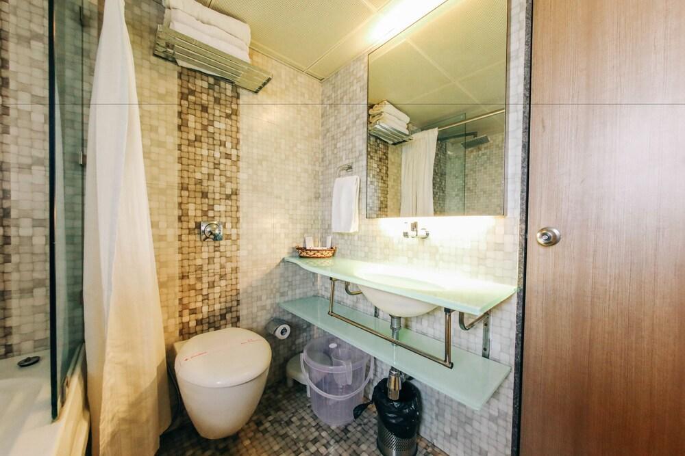 Hostel Mumbai By Maharana Inn Εξωτερικό φωτογραφία