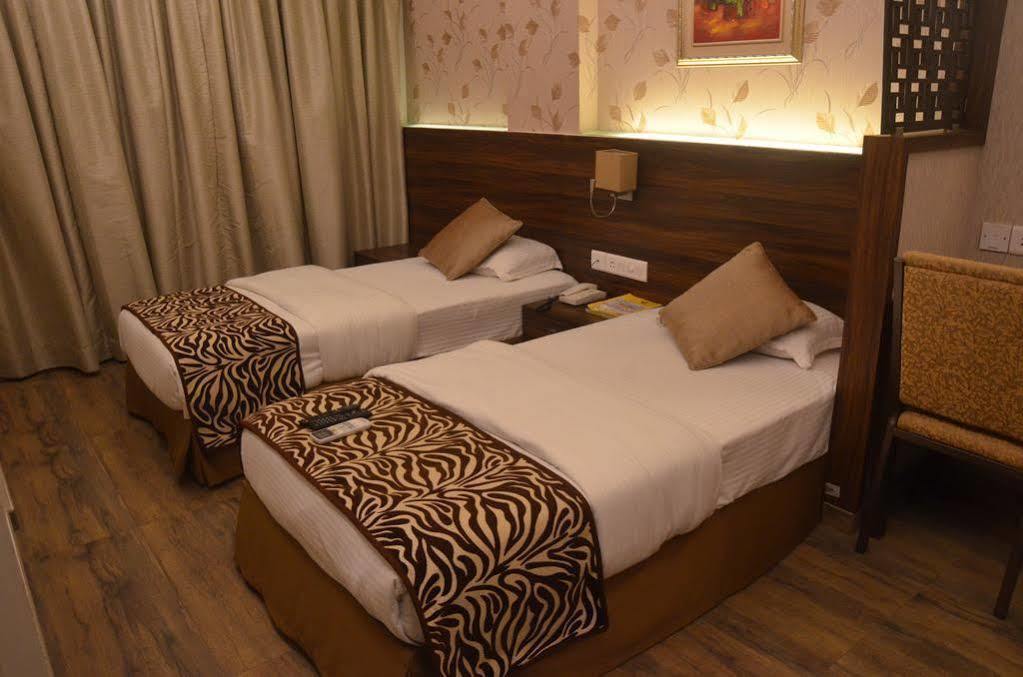 Hostel Mumbai By Maharana Inn Εξωτερικό φωτογραφία