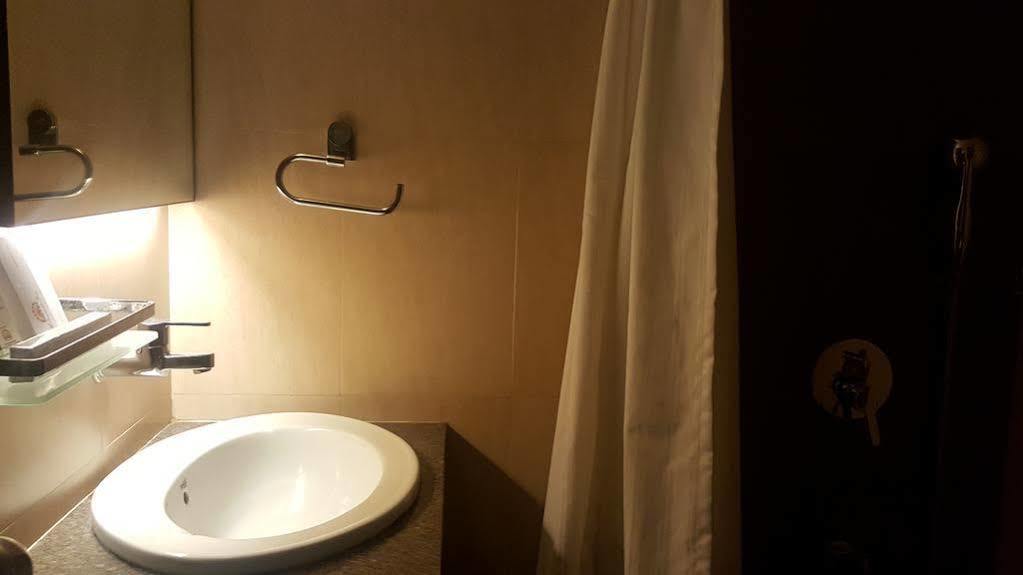 Hostel Mumbai By Maharana Inn Εξωτερικό φωτογραφία